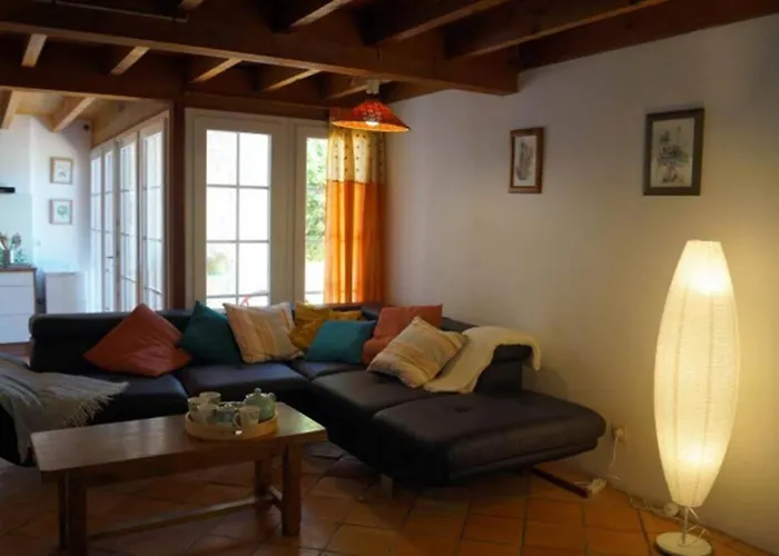 Rural Semesterbostad Saint-Pierre-sur-Dropt