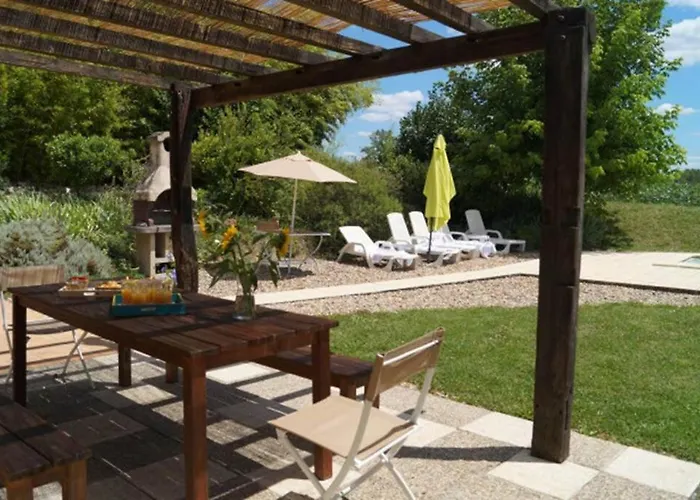 Rural Semesterbostad Saint-Pierre-sur-Dropt